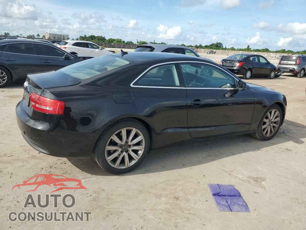 AUDI A5 2010 - WAULFAFR8AA083399