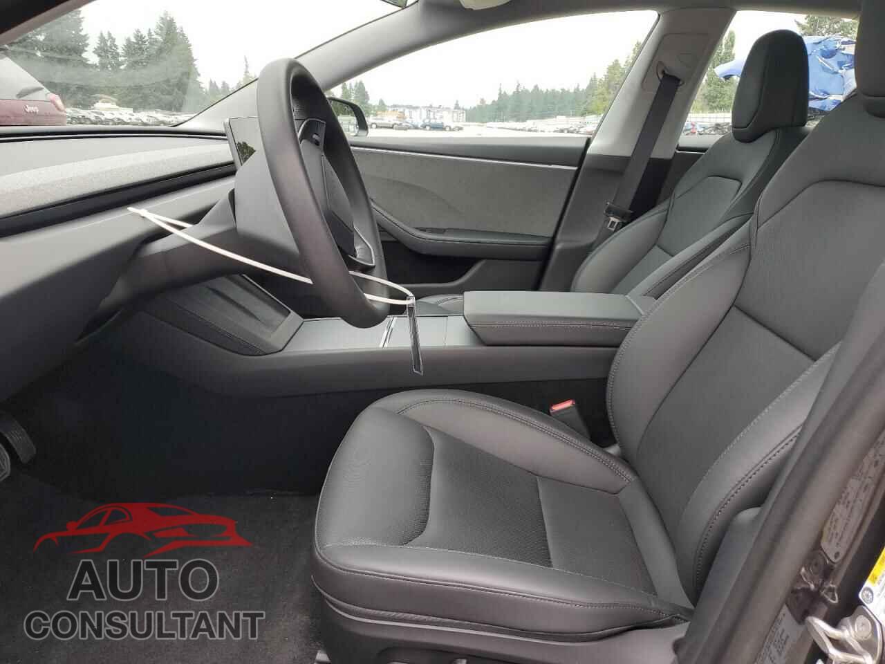 TESLA MODEL 3 2024 - 5YJ3E1EA8RF784447