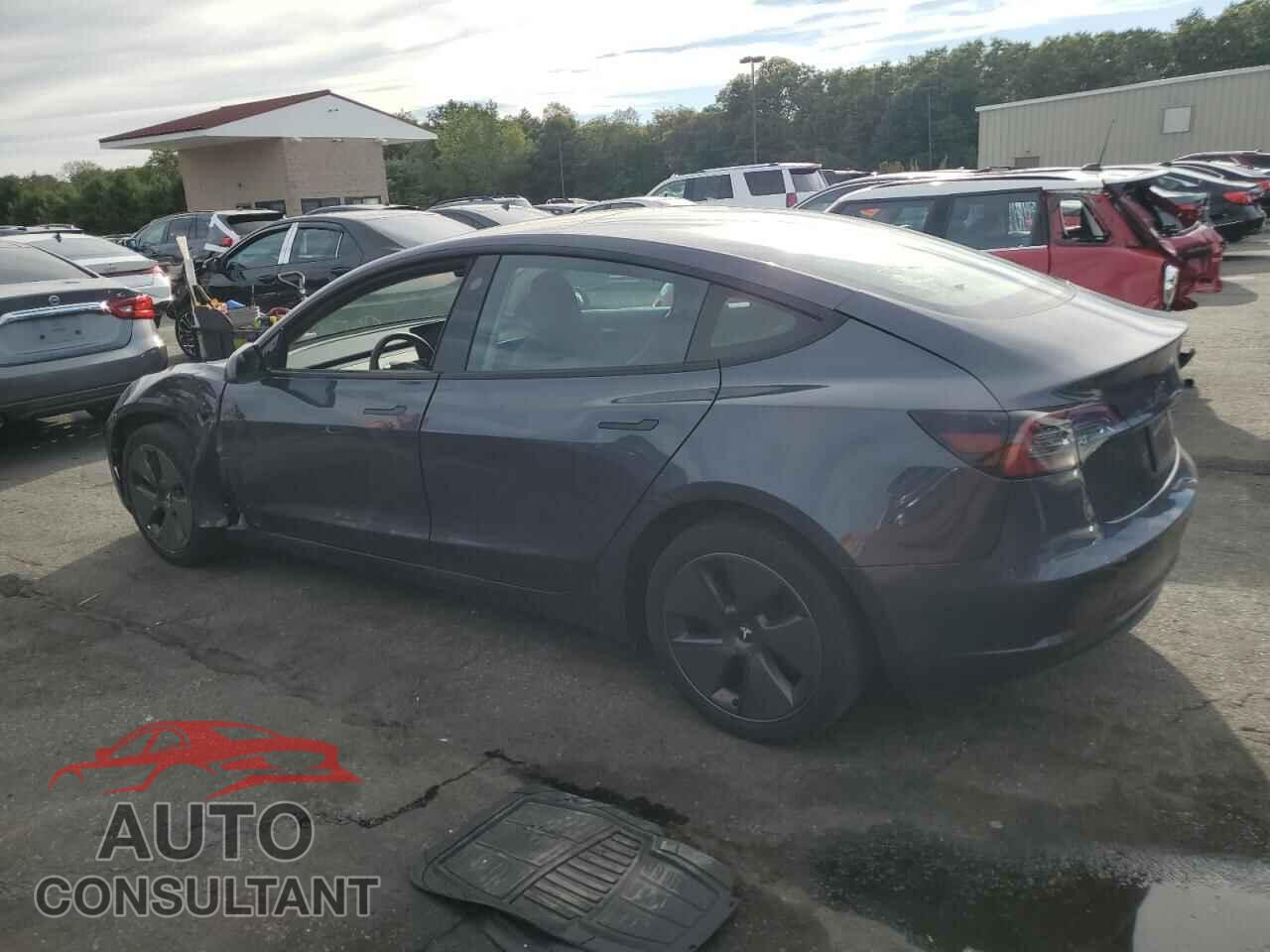 TESLA MODEL 3 2023 - 5YJ3E1EA0PF613687