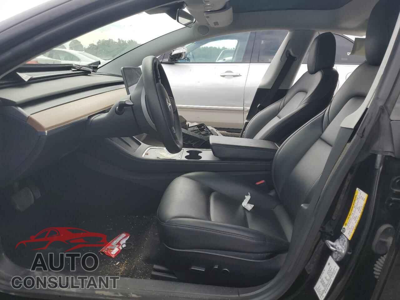 TESLA MODEL 3 2021 - 5YJ3E1EAXMF907075