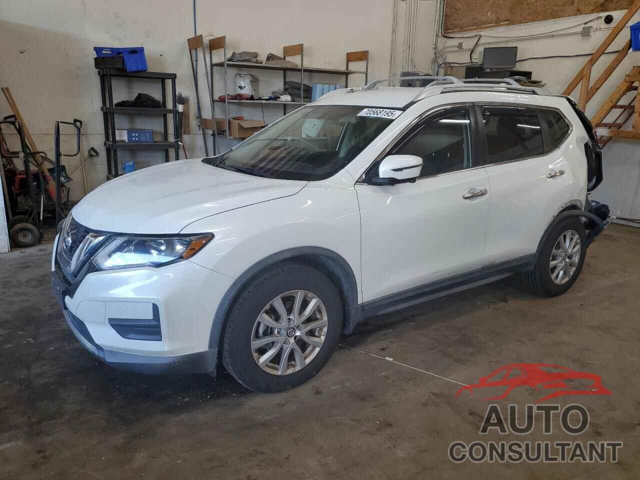 NISSAN ROGUE 2017 - KNMAT2MT3HP501270