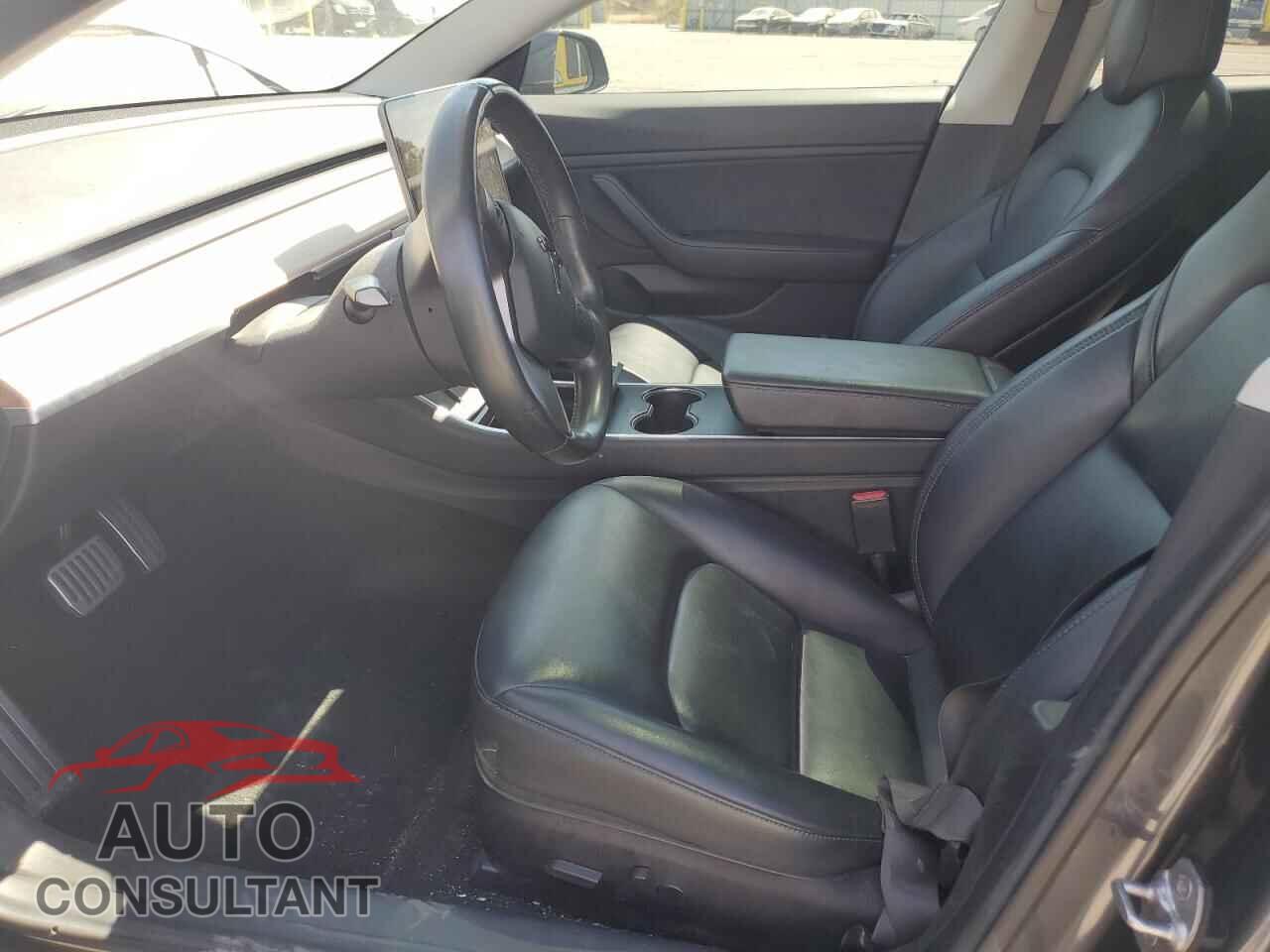 TESLA MODEL 3 2018 - 5YJ3E1EA9JF020028