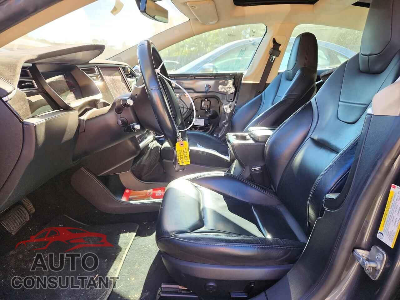TESLA MODEL S 2015 - 5YJSA1S26FF090744