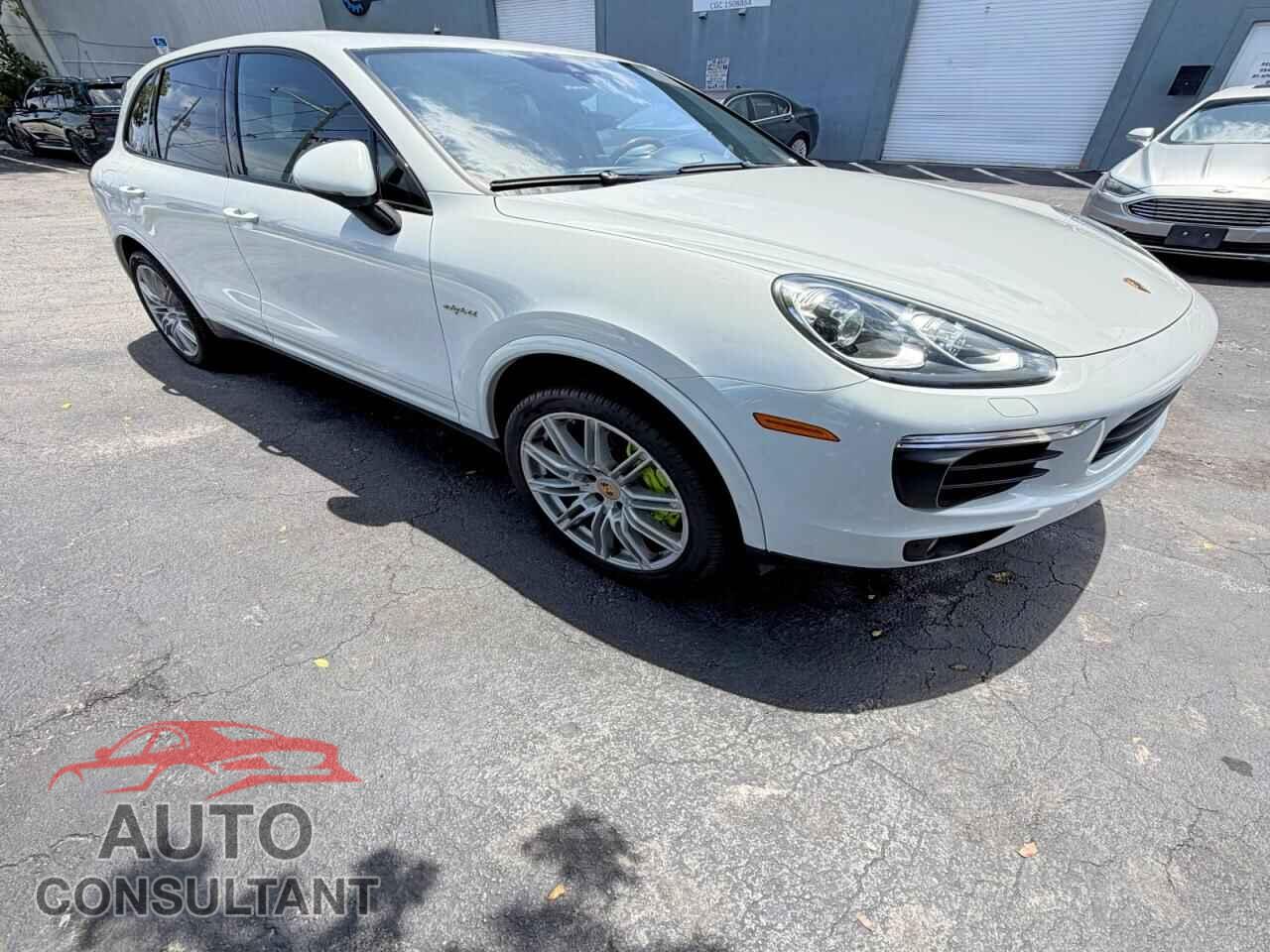 PORSCHE CAYENNE 2017 - WP1AE2A26HLA70970