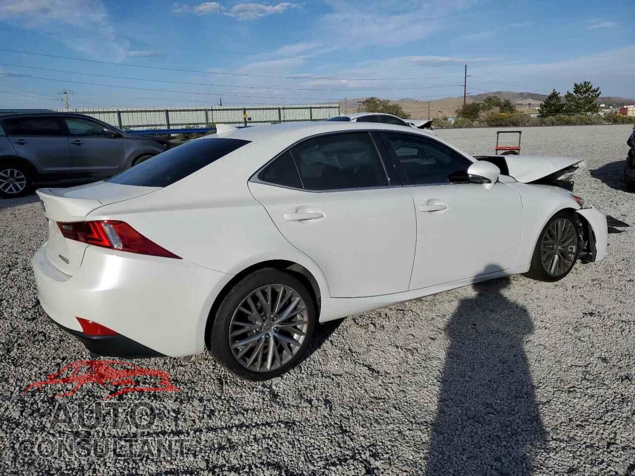 LEXUS IS 2015 - JTHCF1D27F5021371