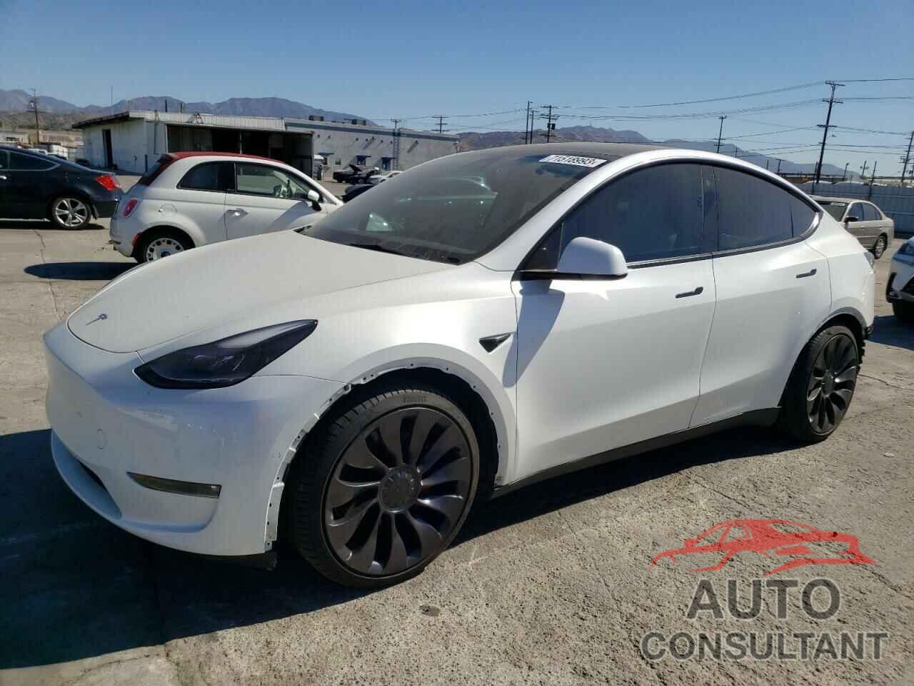 TESLA MODEL Y 2021 - 5YJYGDEF4MF215956