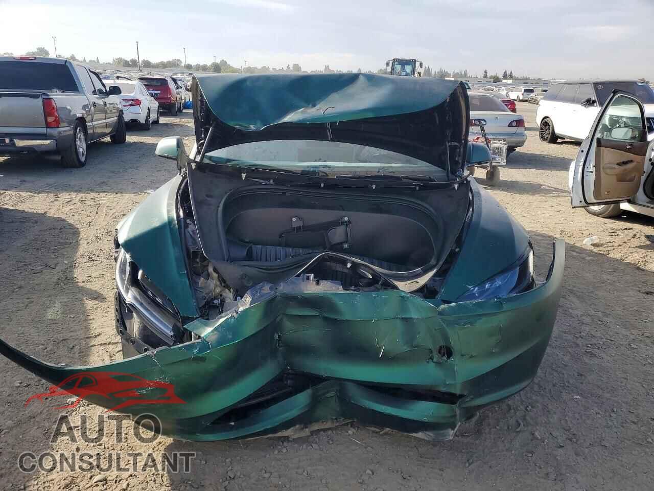 TESLA MODEL 3 2024 - 5YJ3E1EA9RF860726