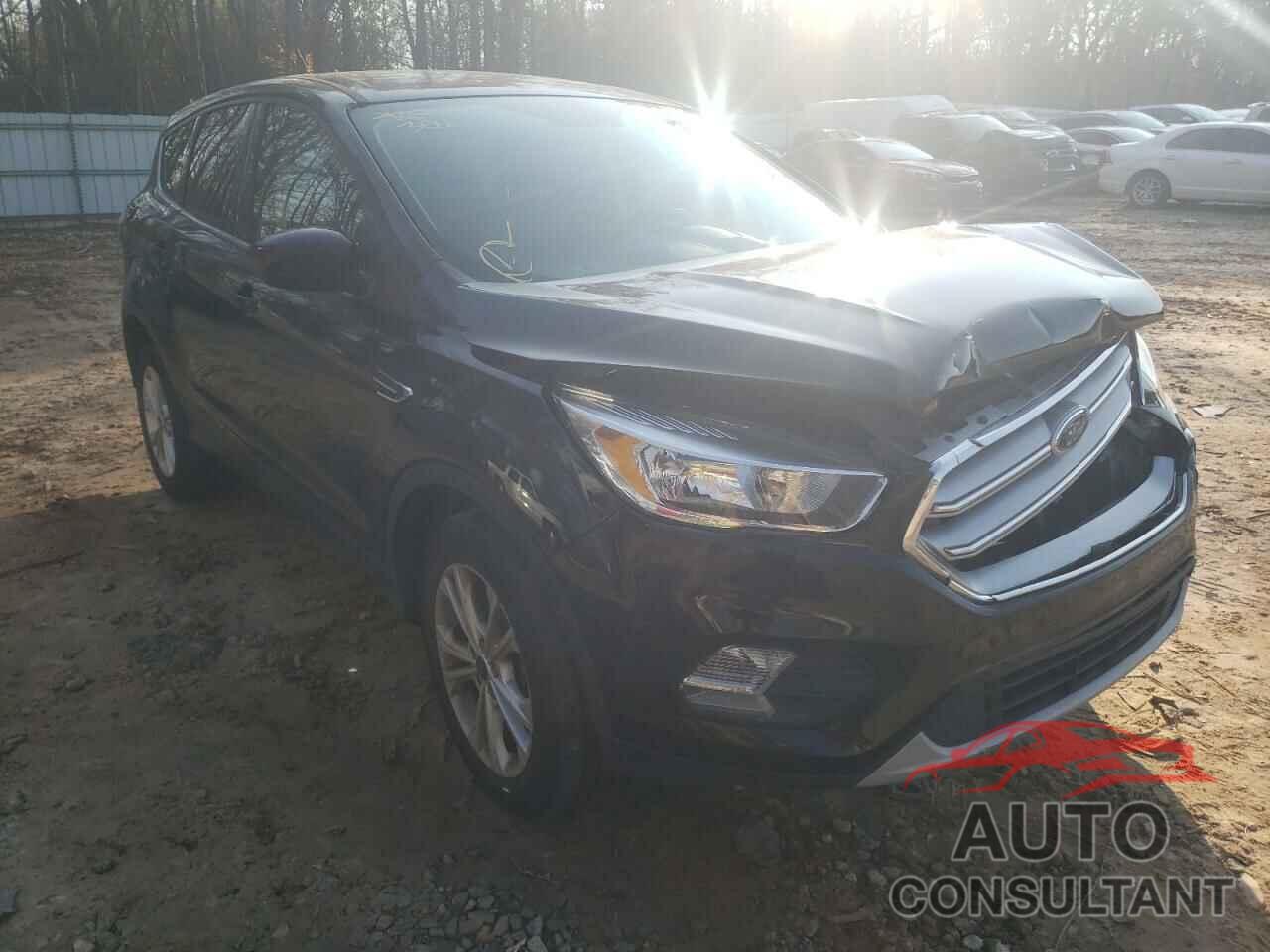 FORD ESCAPE 2017 - 1FMCU0G99HUC88767
