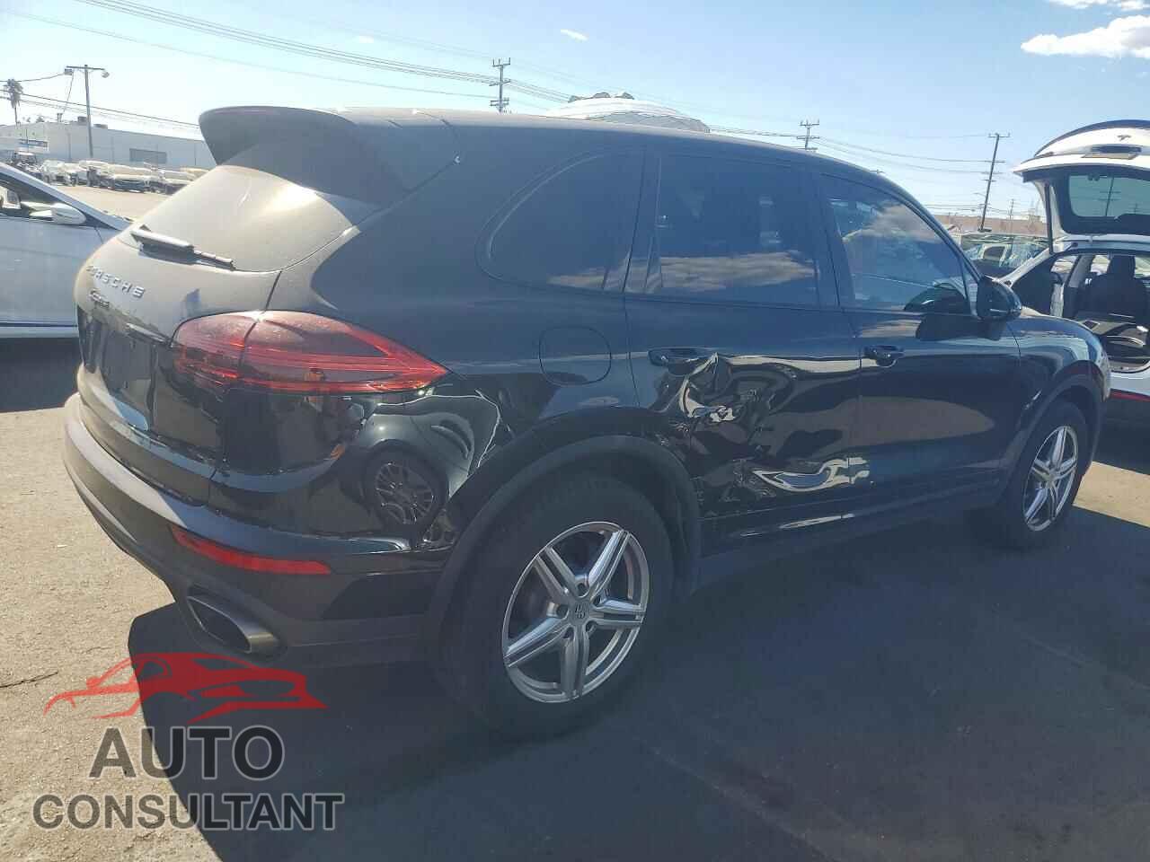 PORSCHE CAYENNE 2016 - WP1AA2A25GKA13191