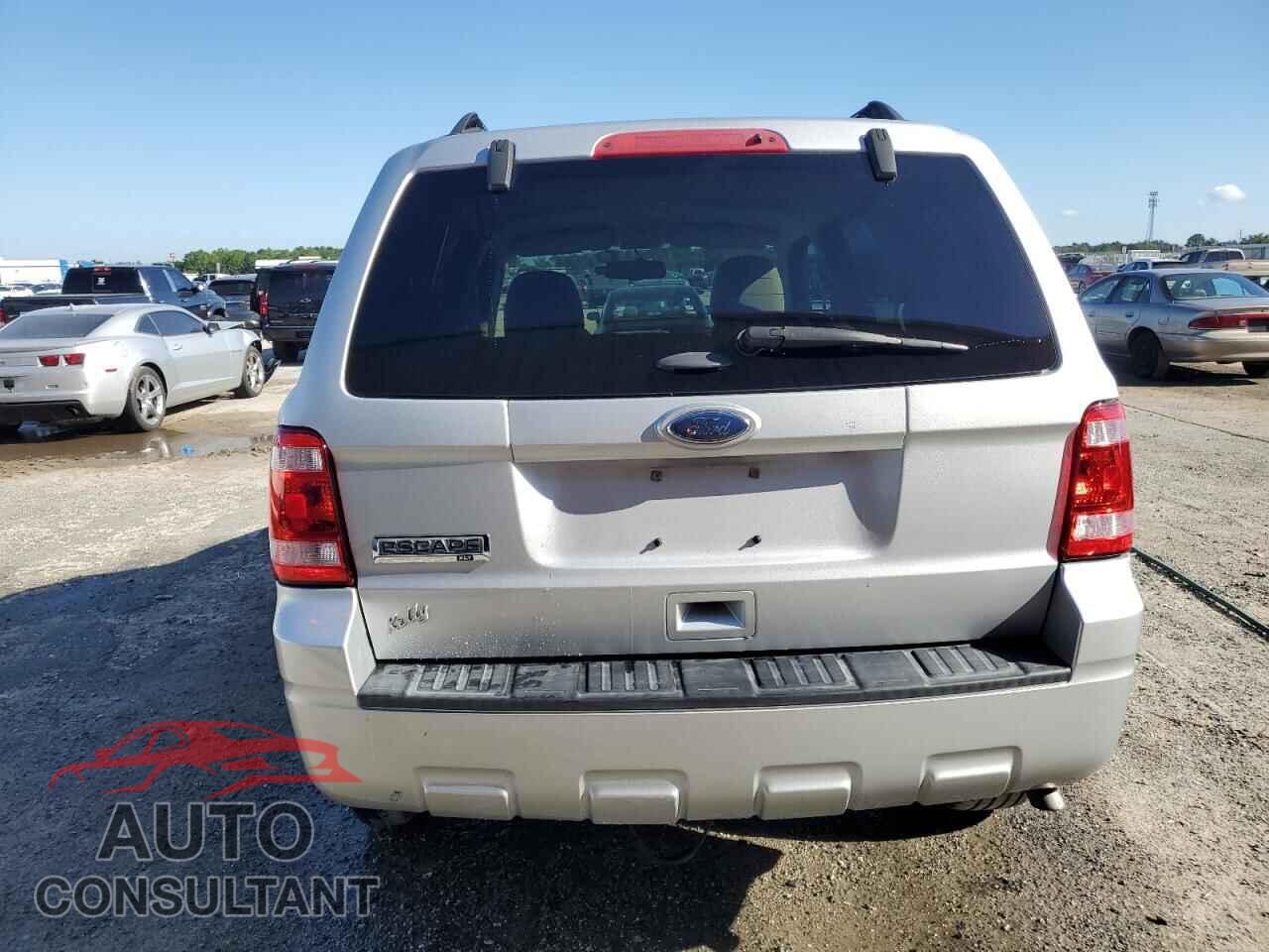 FORD ESCAPE 2011 - 1FMCU0D70BKB57779