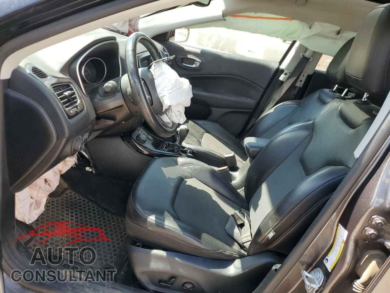 JEEP COMPASS 2019 - 3C4NJDBB8KT653352