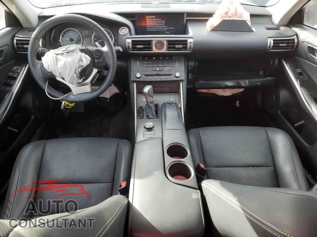 LEXUS IS 2015 - JTHCF1D28F5021721