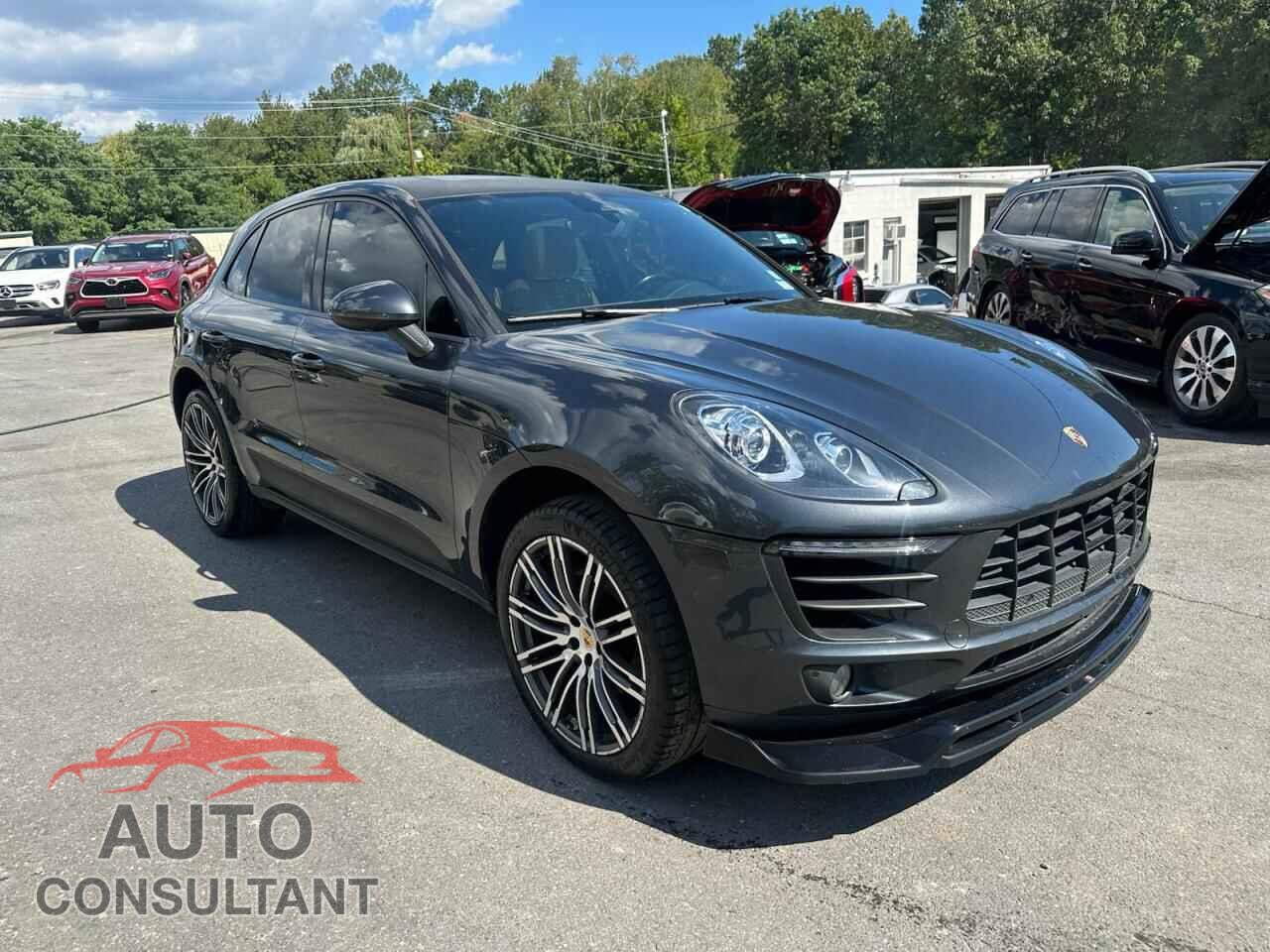 PORSCHE MACAN 2018 - WP1AA2A58JLB04564