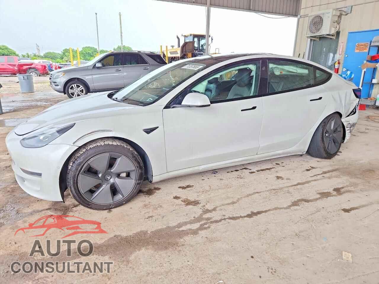 TESLA MODEL 3 2021 - 5YJ3E1EA8MF047564
