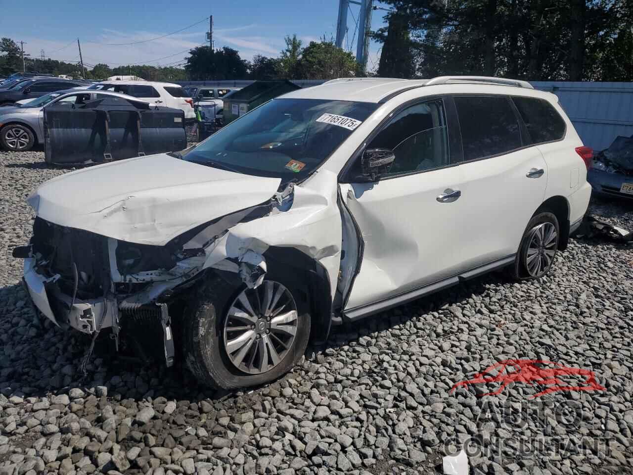 NISSAN PATHFINDER 2017 - 5N1DR2MM7HC681506