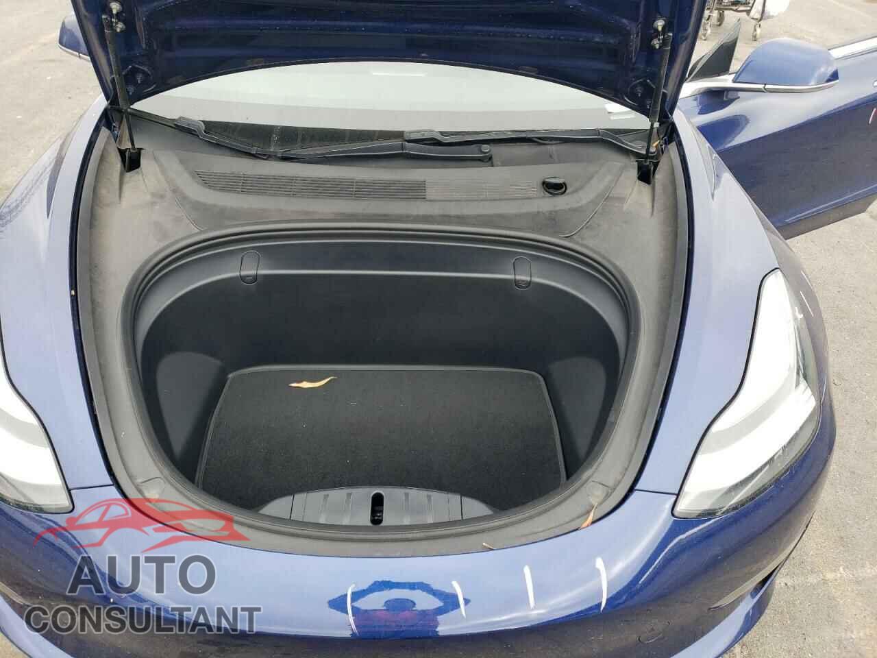 TESLA MODEL 3 2018 - 5YJ3E1EB6JF120158