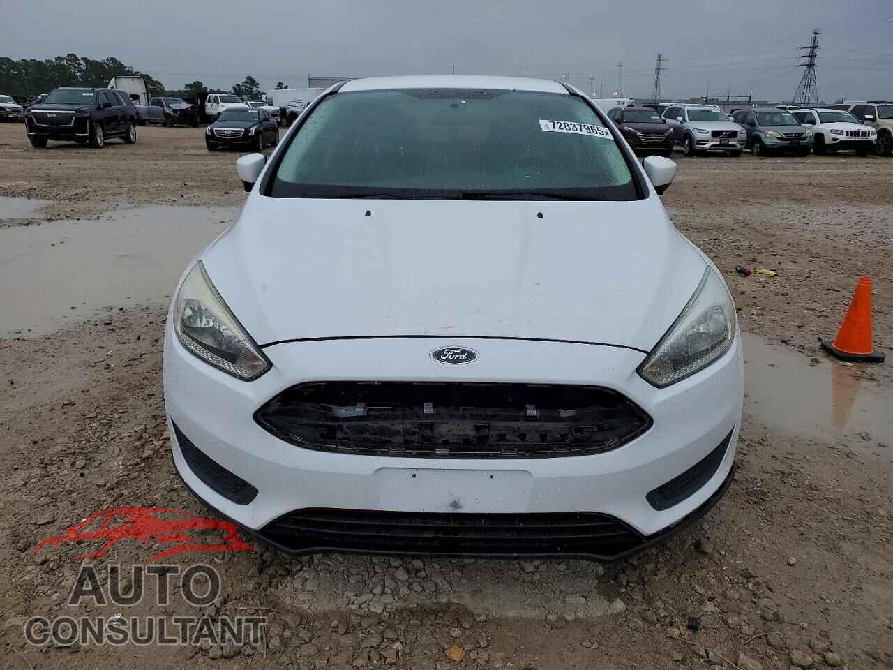 FORD FOCUS 2017 - 1FADP3F29HL285465