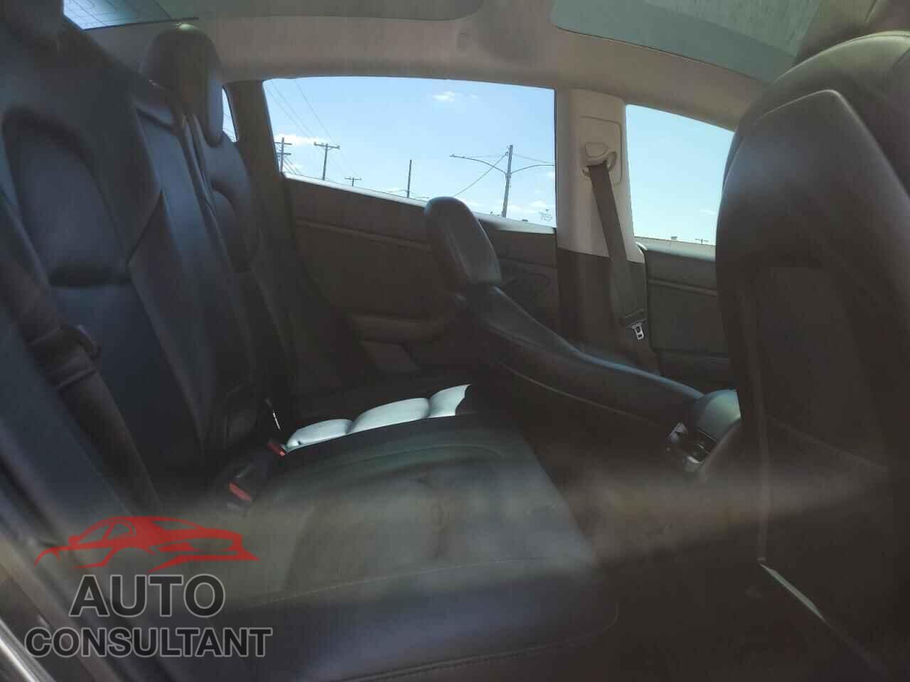 TESLA MODEL 3 2019 - 5YJ3E1EA4KF426963