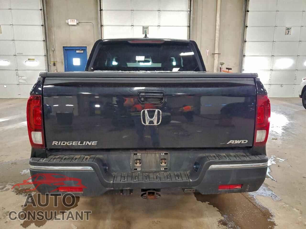 HONDA RIDGELINE 2017 - 5FPYK3F5XHB037529