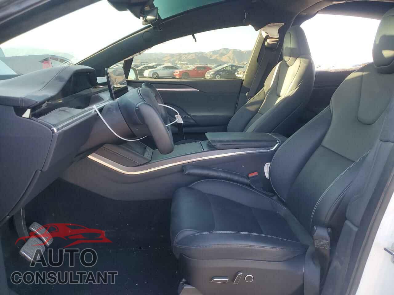 TESLA MODEL X 2023 - 7SAXCBE6XPF395804