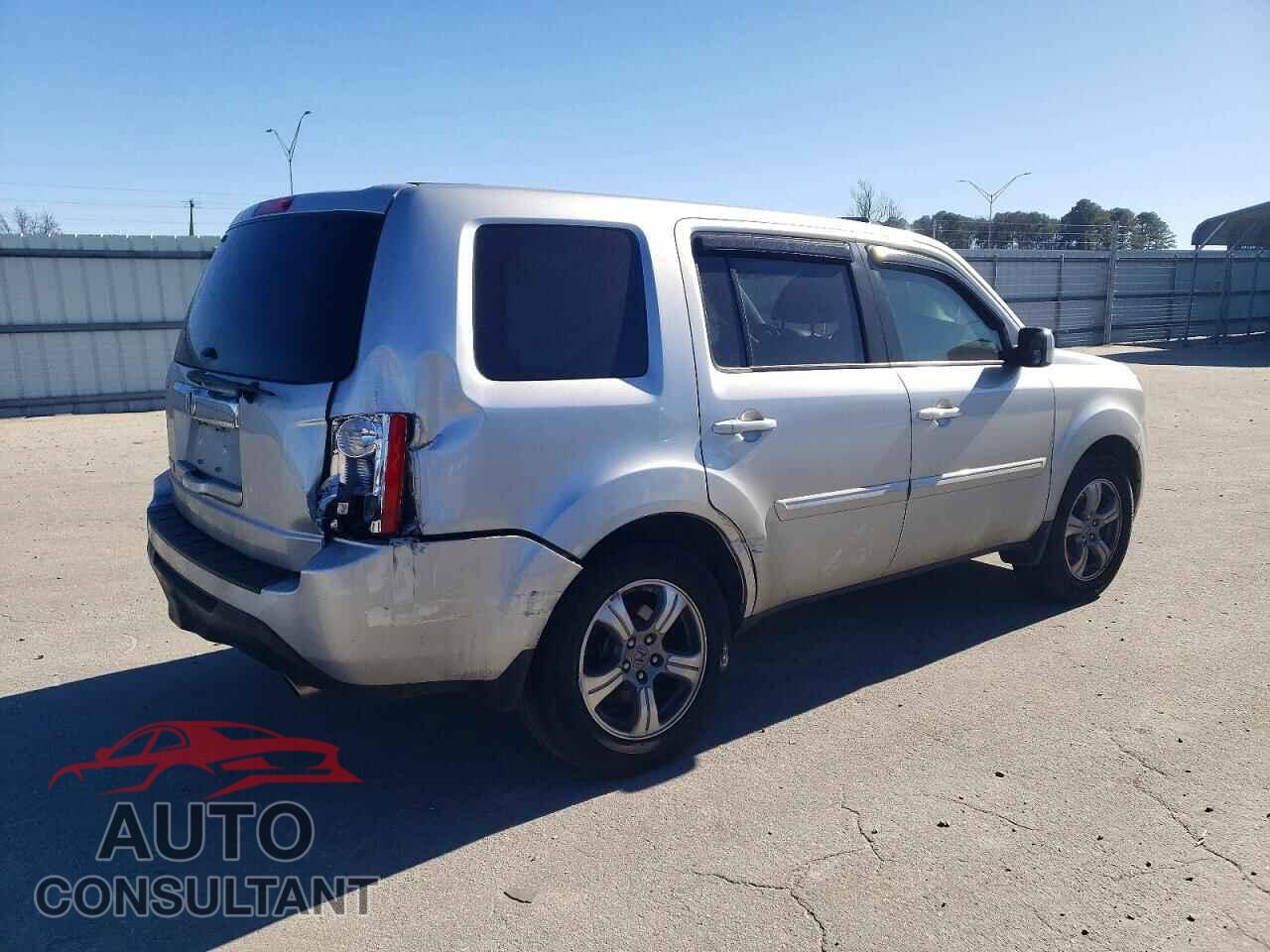 HONDA PILOT 2013 - 5FNYF3H50DB043960
