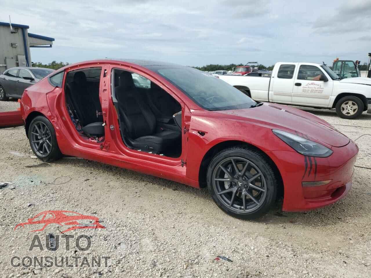 TESLA MODEL 3 2021 - 5YJ3E1EA1MF919812