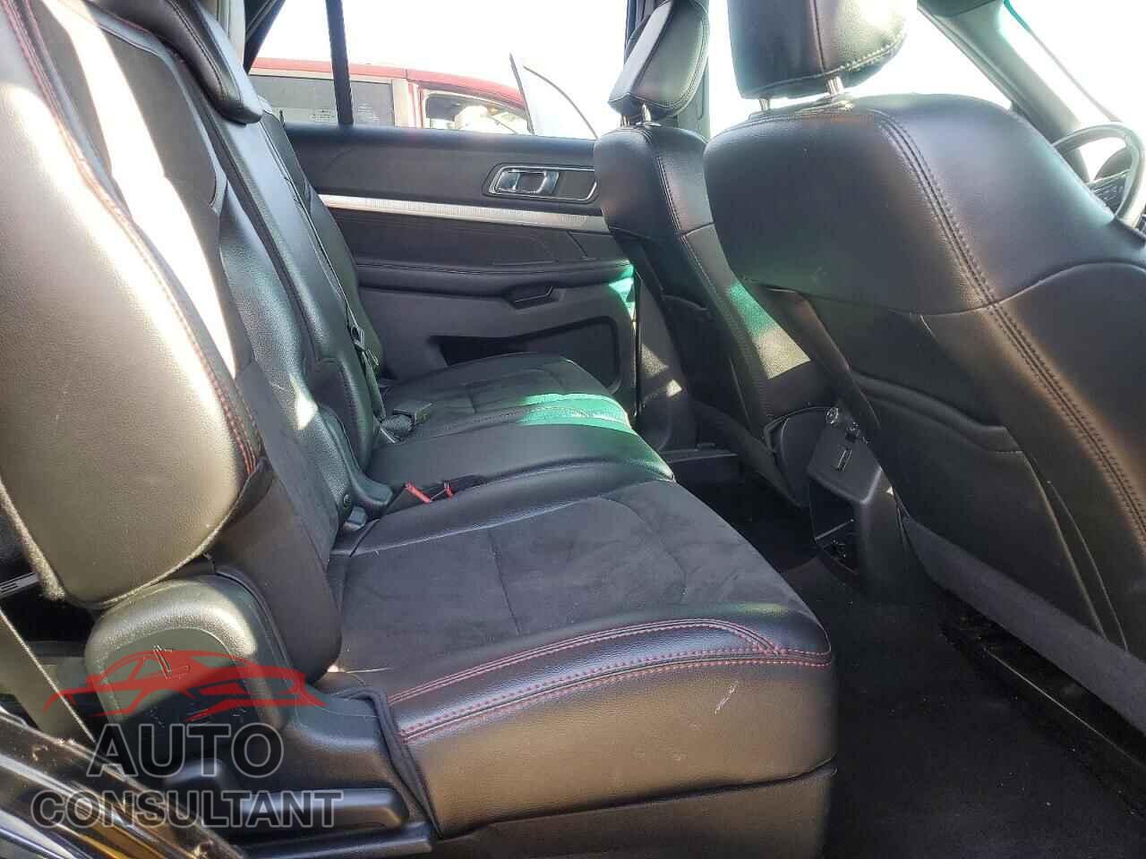 FORD EXPLORER 2018 - 1FM5K7D82JGB56943