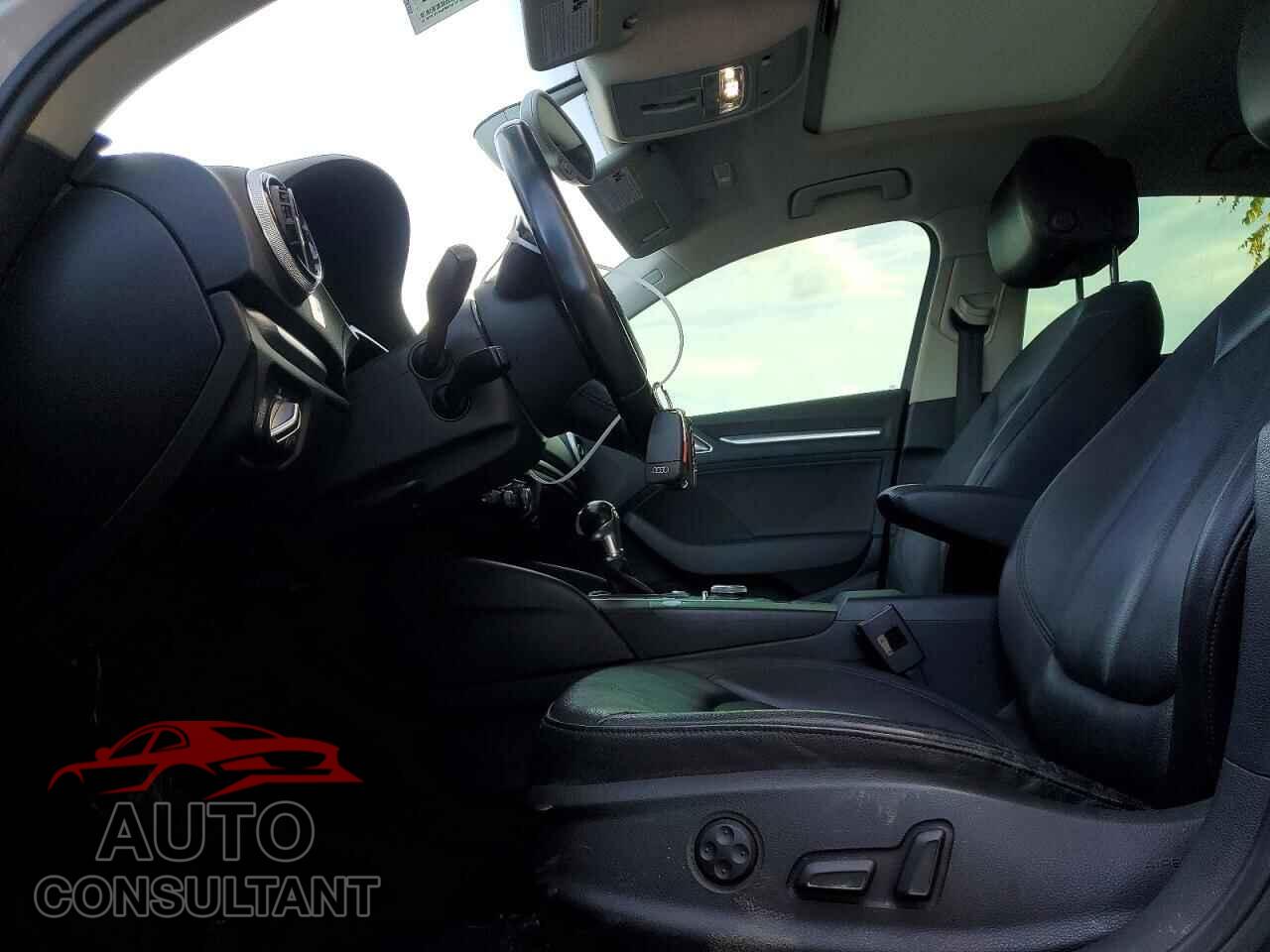 AUDI A3 2015 - WAUCJRFF3F1112446