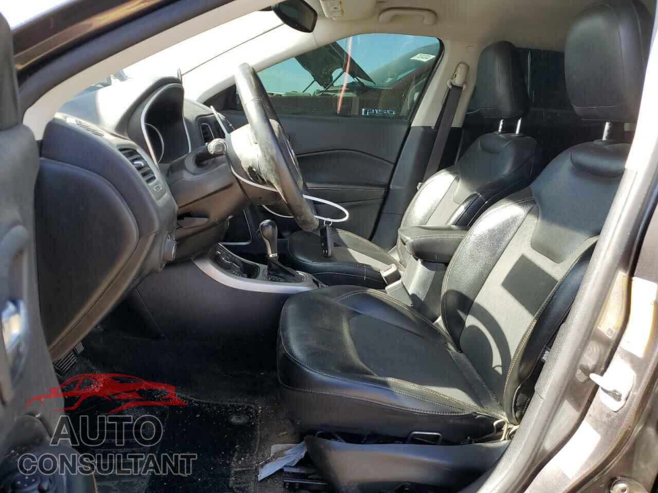 JEEP COMPASS 2018 - 3C4NJDBB3JT143182