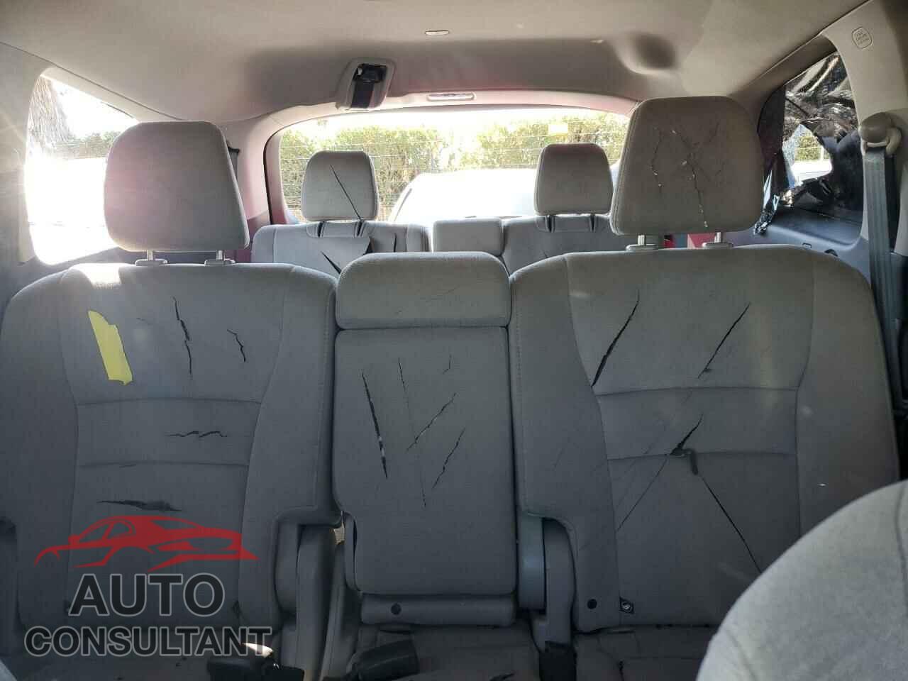 HONDA PILOT 2021 - 5FNYF5H35MB040966