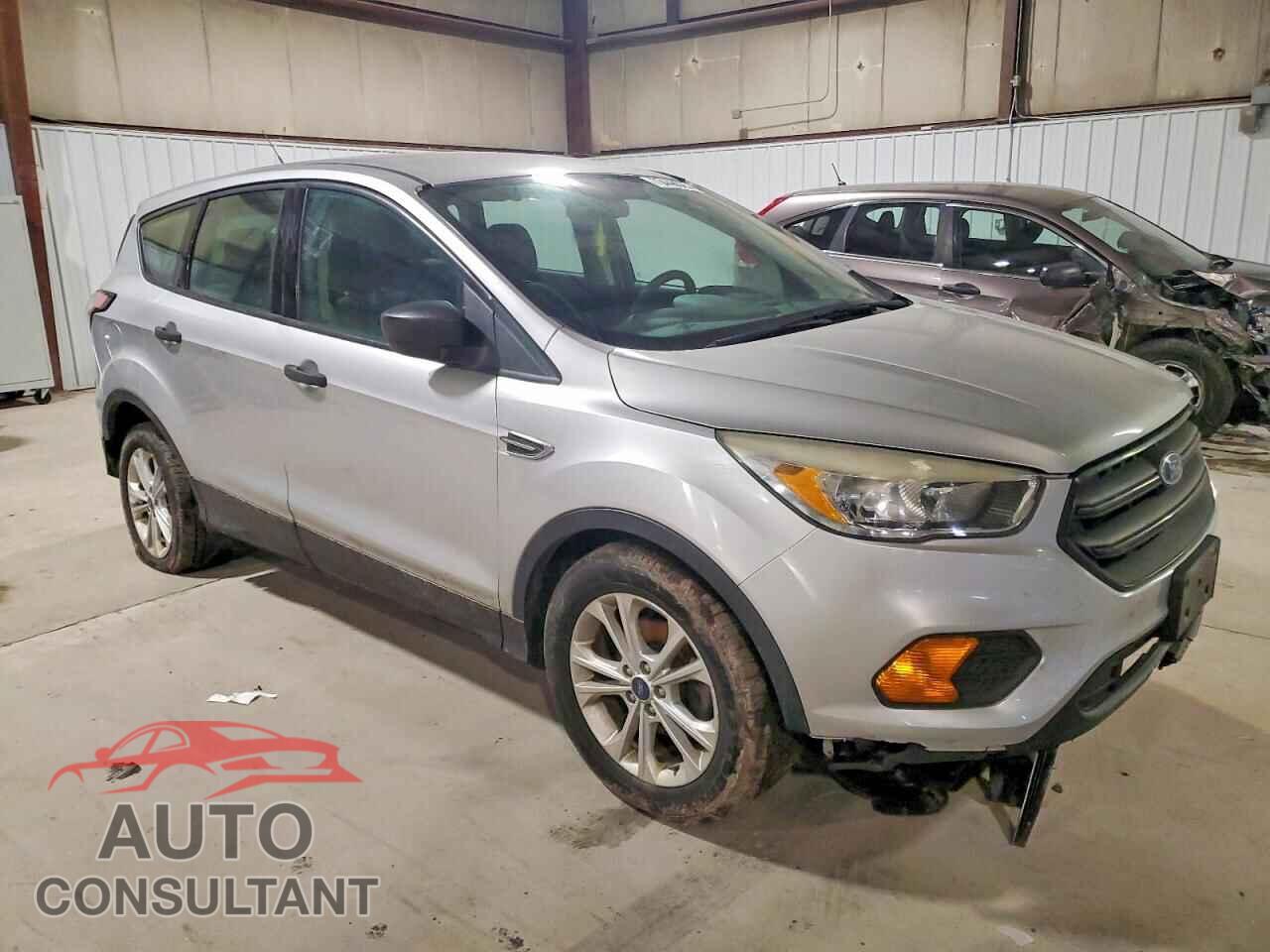 FORD ESCAPE 2017 - 1FMCU0F7XHUC20848
