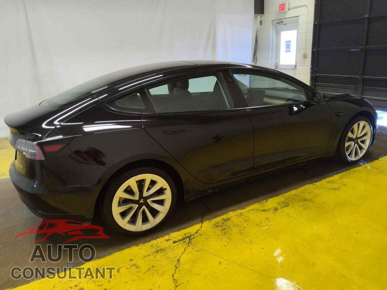 TESLA MODEL 3 2022 - 5YJ3E1EB3NF305127