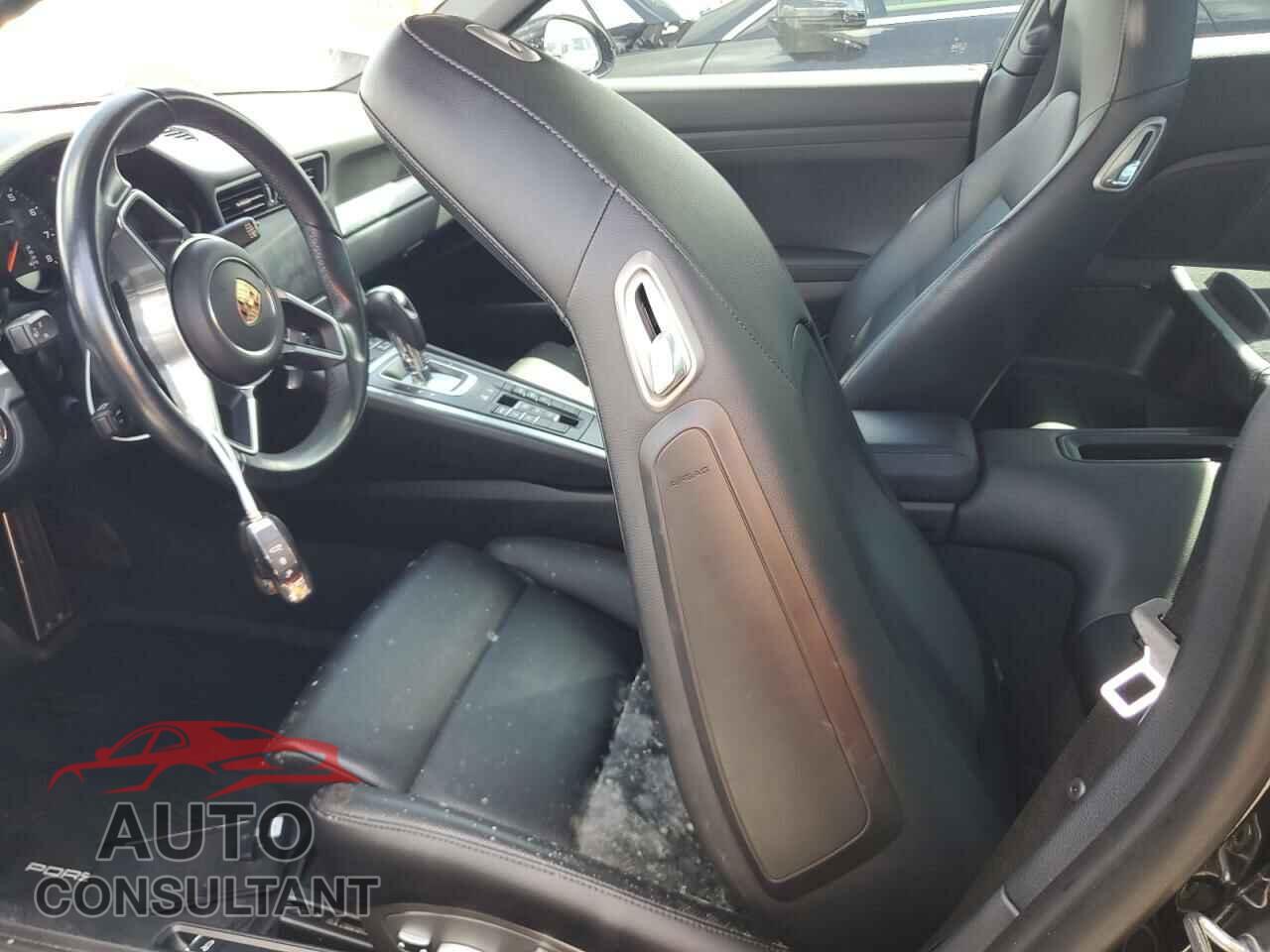 PORSCHE 911 2017 - WP0AA2A95HS107152