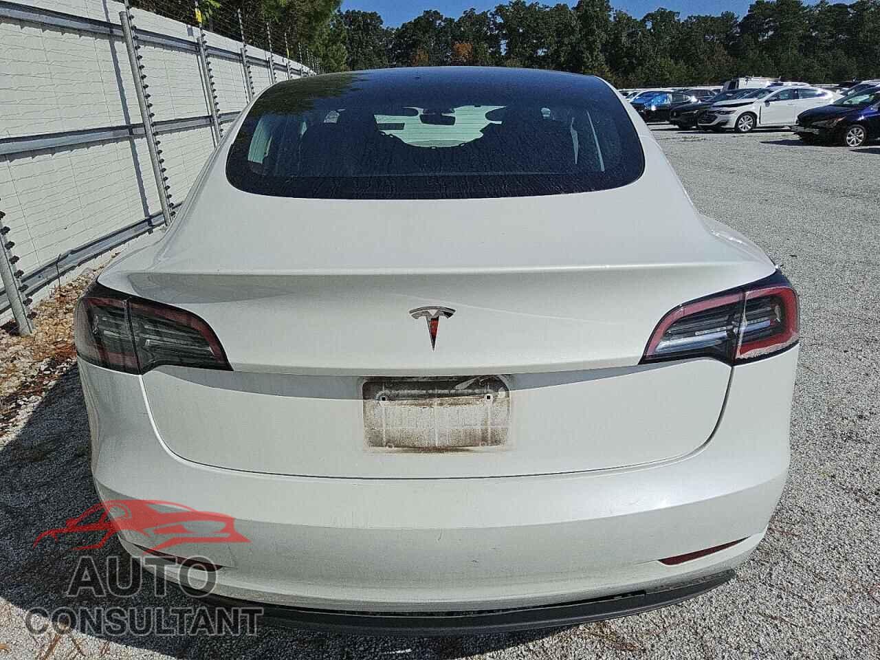 TESLA MODEL 3 2023 - 5YJ3E1EA3PF437458