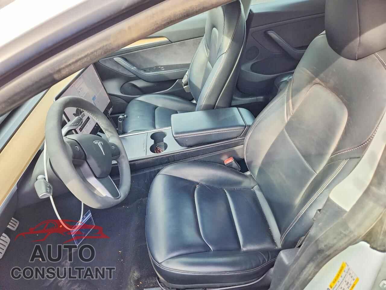 TESLA MODEL 3 2021 - 5YJ3E1EC2MF995766