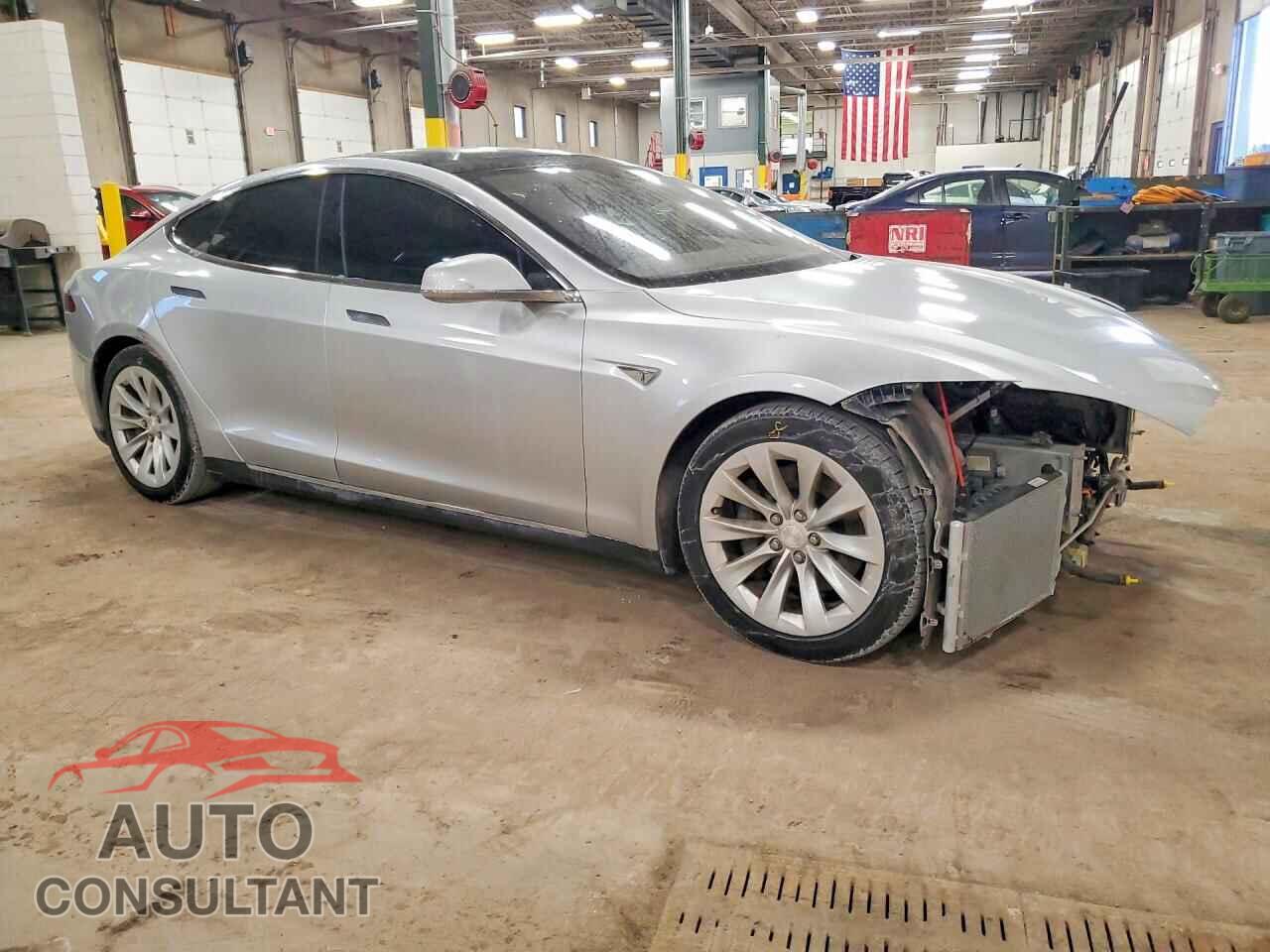 TESLA MODEL S 2015 - 5YJSA1E27FF115128