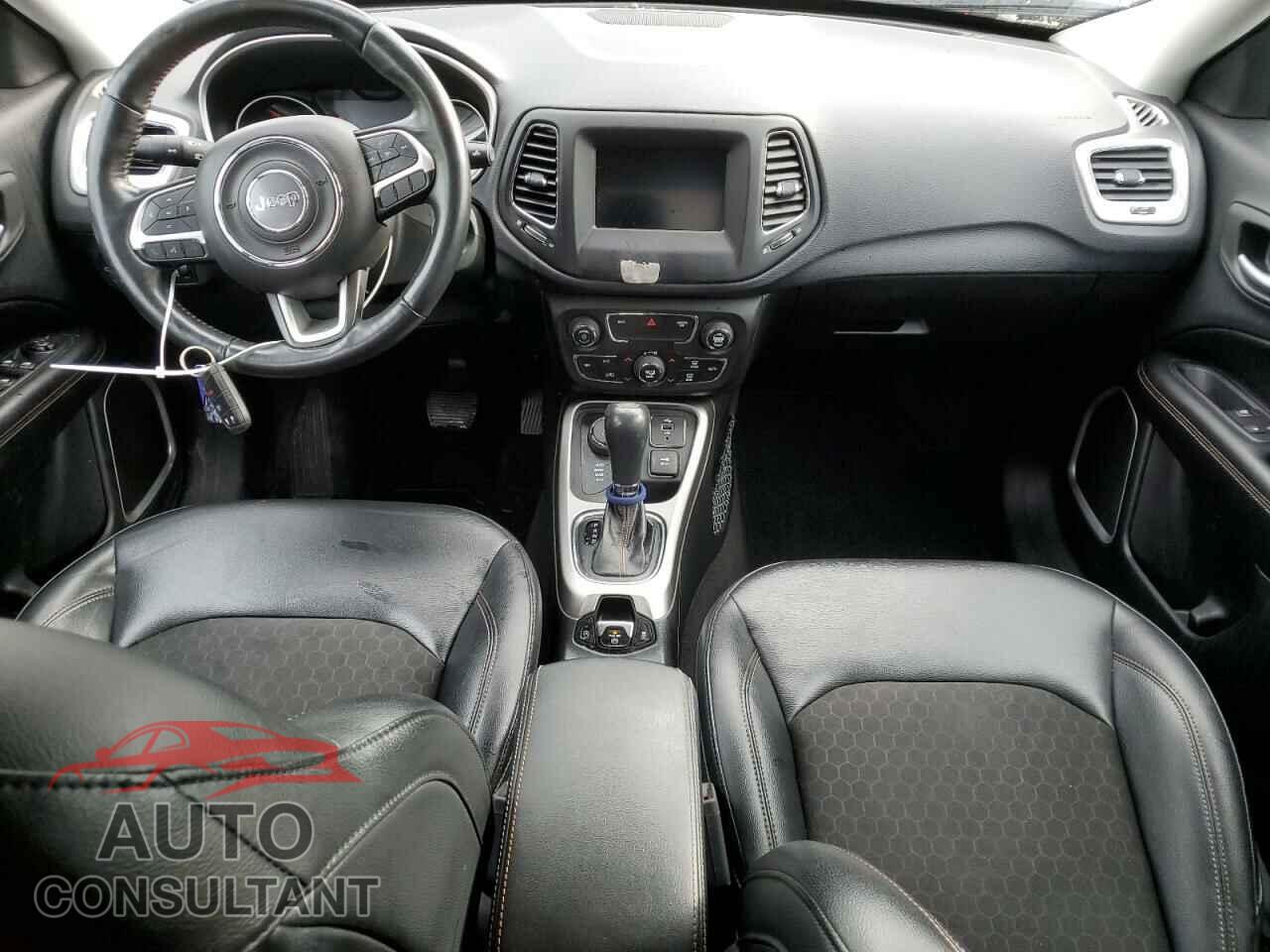JEEP COMPASS 2018 - 3C4NJDBB5JT139134
