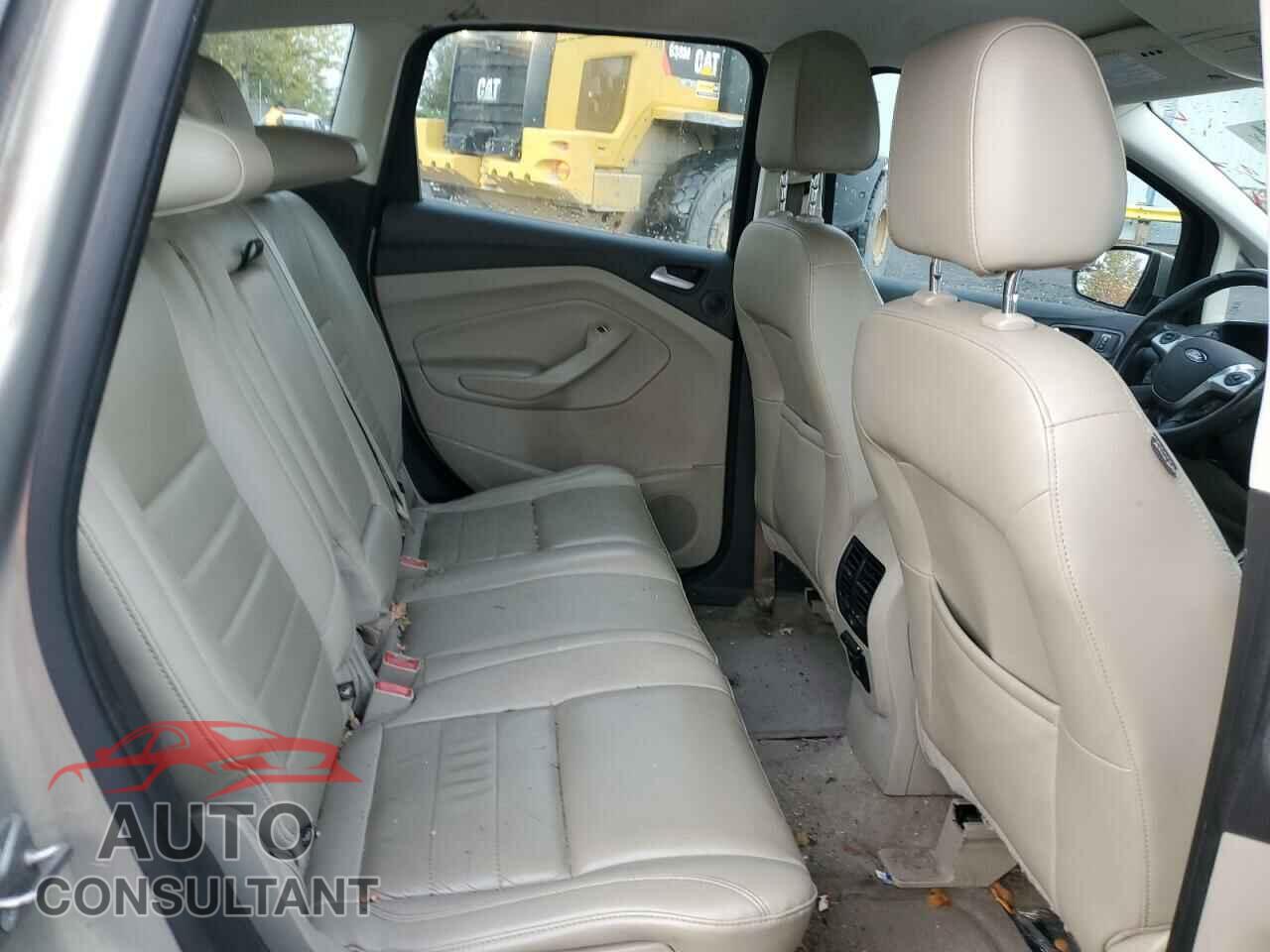 FORD CMAX 2015 - 1FADP5CU6FL108631