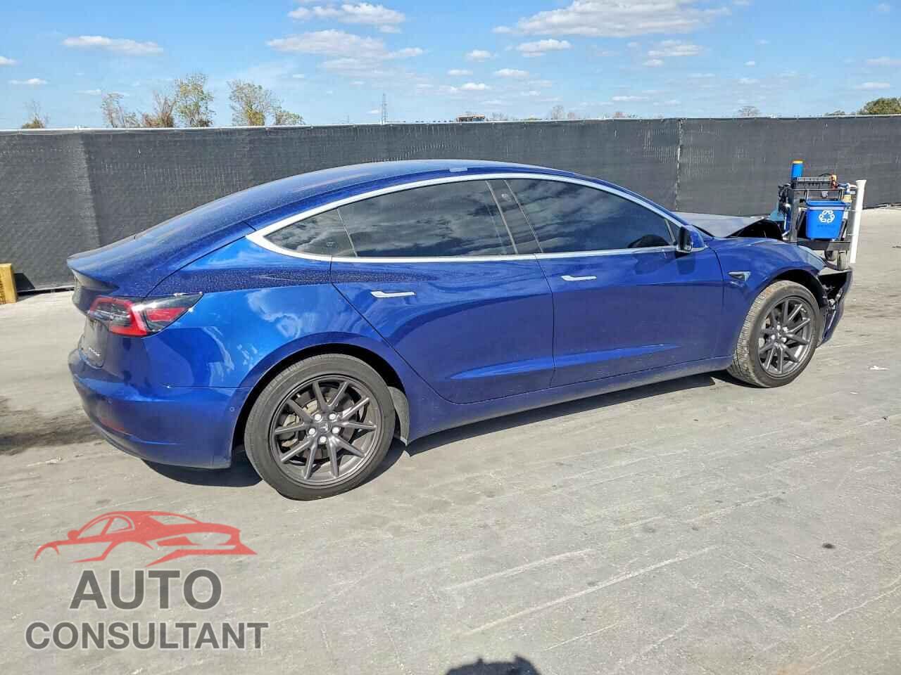 TESLA MODEL 3 2018 - 5YJ3E1EA2JF011123