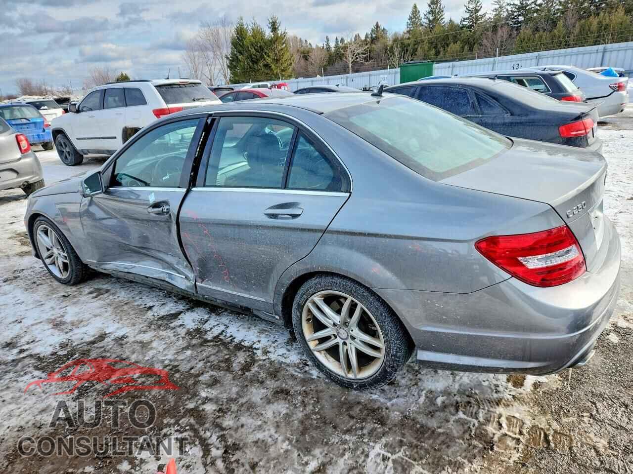 MERCEDES-BENZ C-CLASS 2012 - WDDGF8FB8CA688743