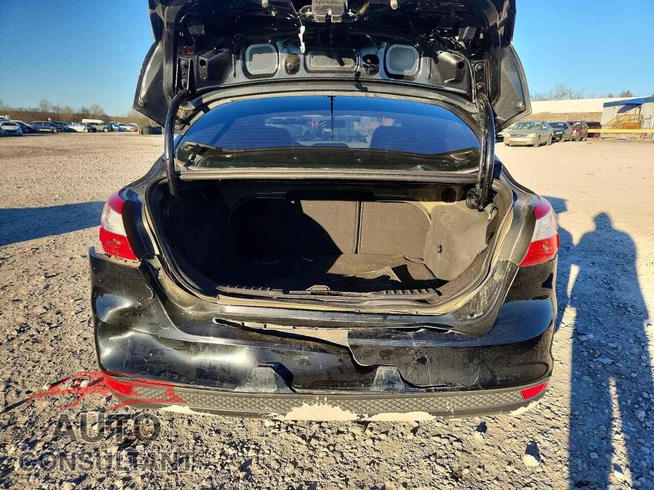 FORD FOCUS 2014 - 1FADP3F29EL179738