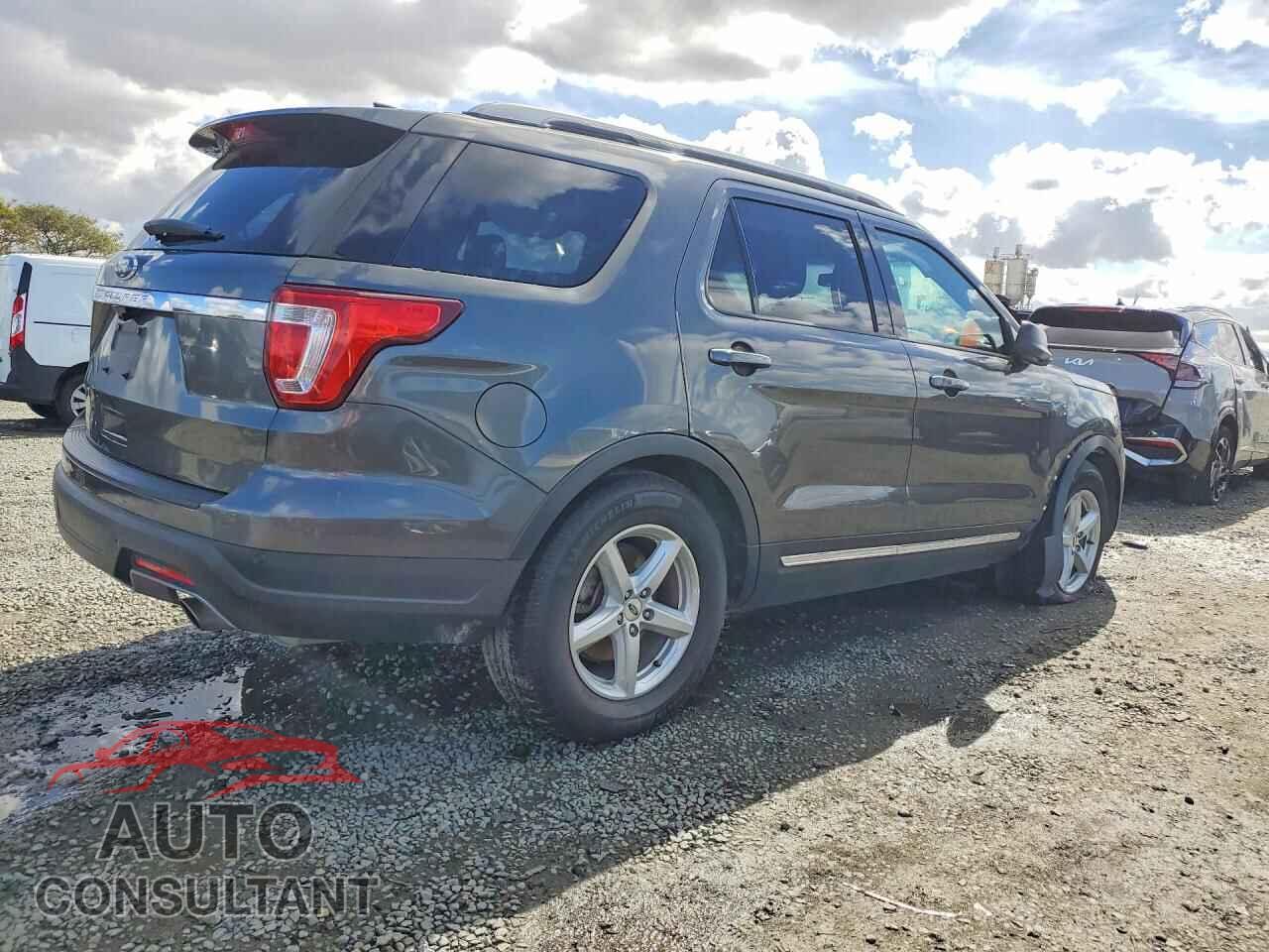 FORD EXPLORER 2018 - 1FM5K7D8XJGB44281