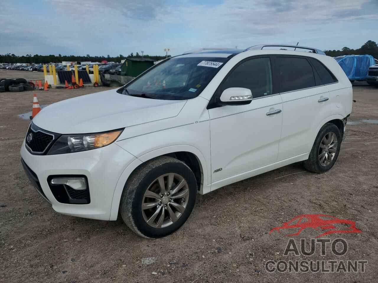 KIA SORENTO 2013 - 5XYKWDA22DG410068