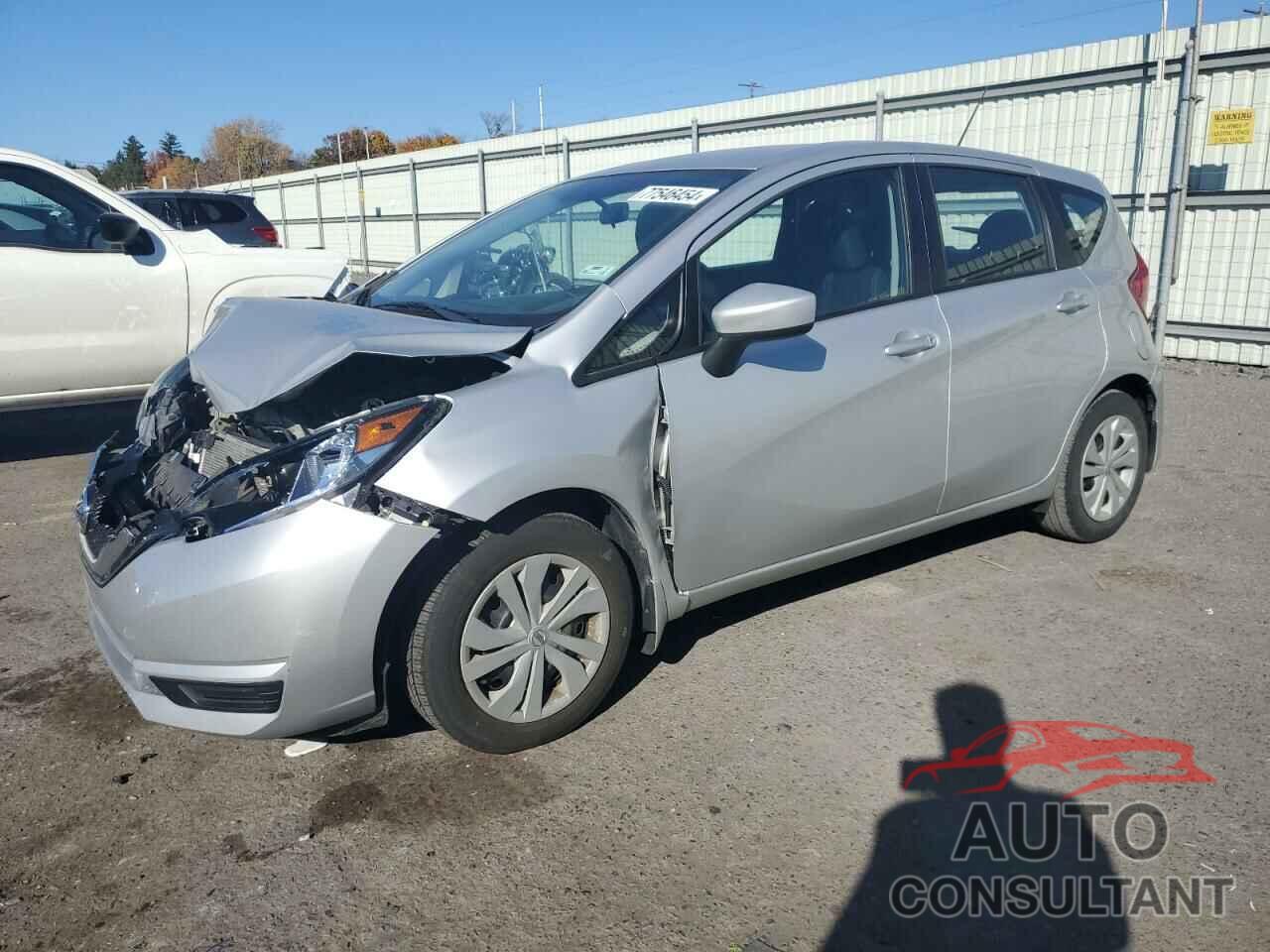 NISSAN VERSA 2018 - 3N1CE2CP1JL361666