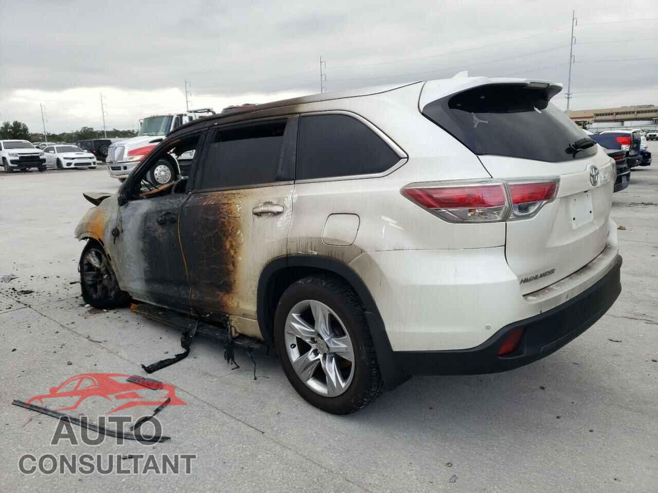 TOYOTA HIGHLANDER 2015 - 5TDYKRFH4FS064269