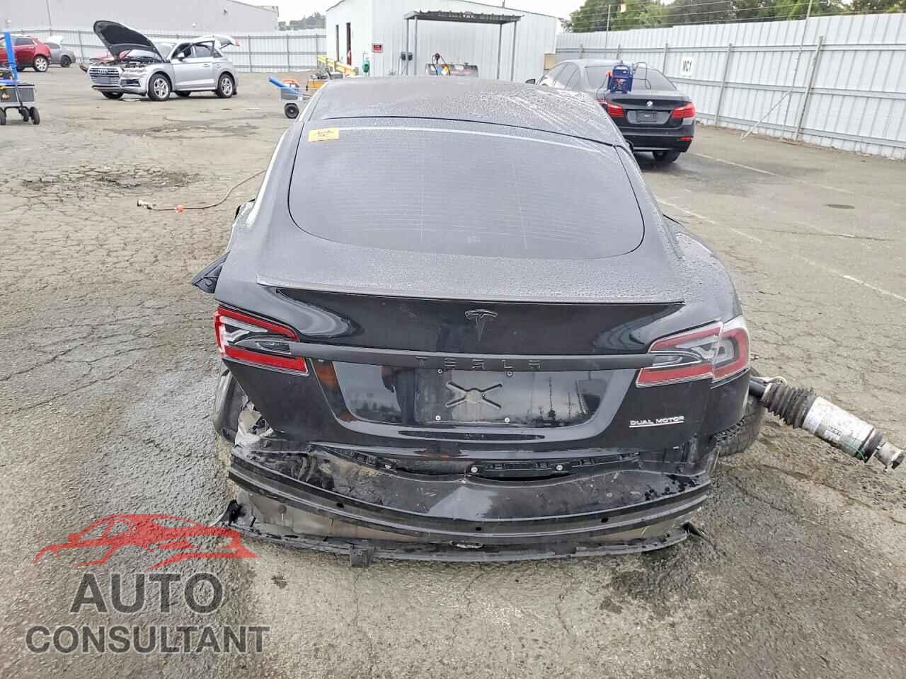 TESLA MODEL S 2019 - 5YJSA1E43KF335149