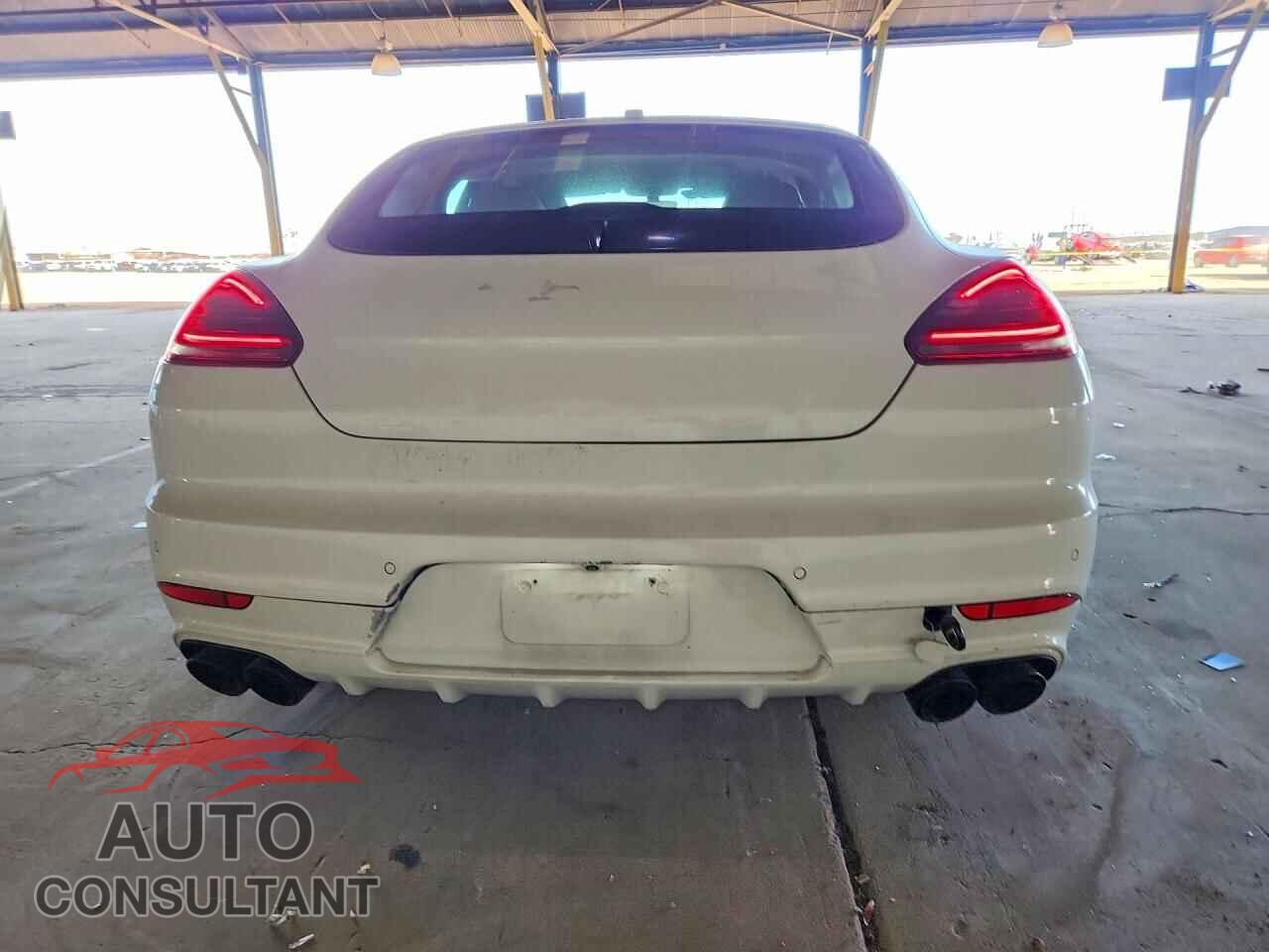 PORSCHE PANAMERA 2015 - WP0AF2A73FL082047