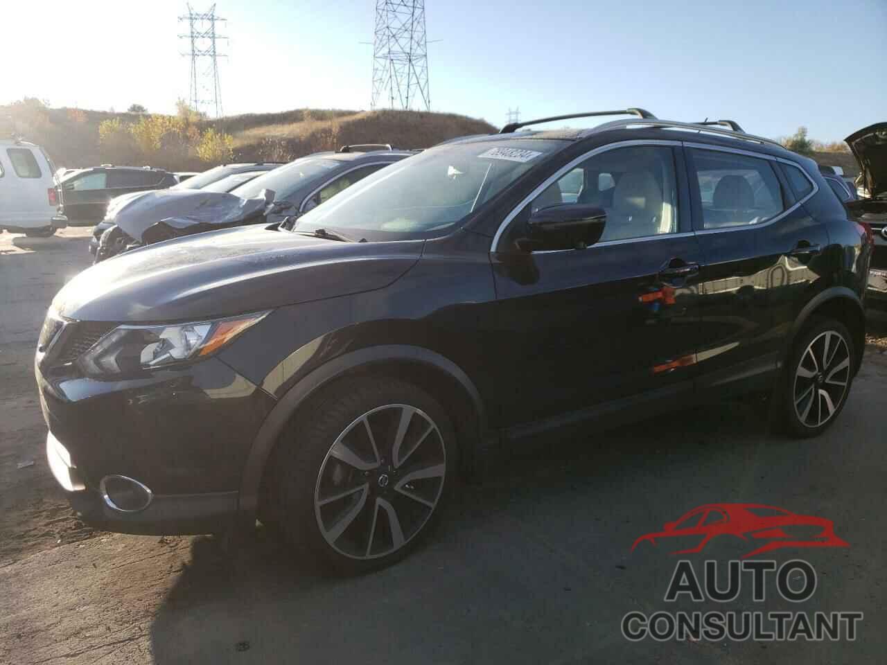 NISSAN ROGUE 2017 - JN1BJ1CR8HW141836