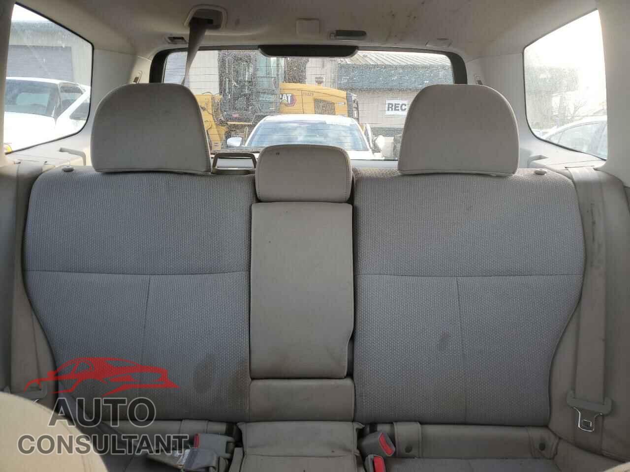 SUBARU FORESTER 2011 - JF2SHABC3BH700874