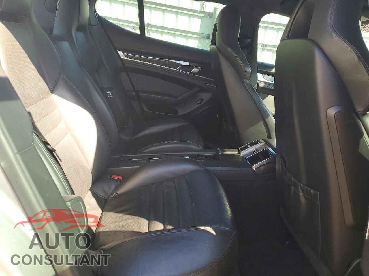 PORSCHE PANAMERA 2011 - WP0AC2A74BL090175